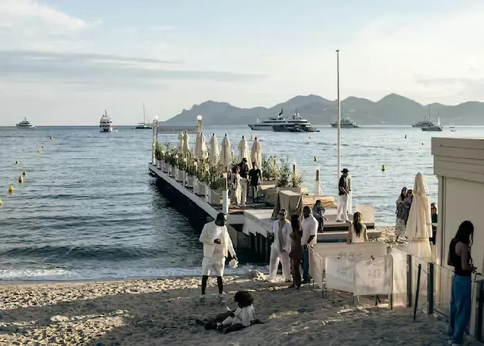 Deux Pieces Au Suquet Lägenhet Cannes